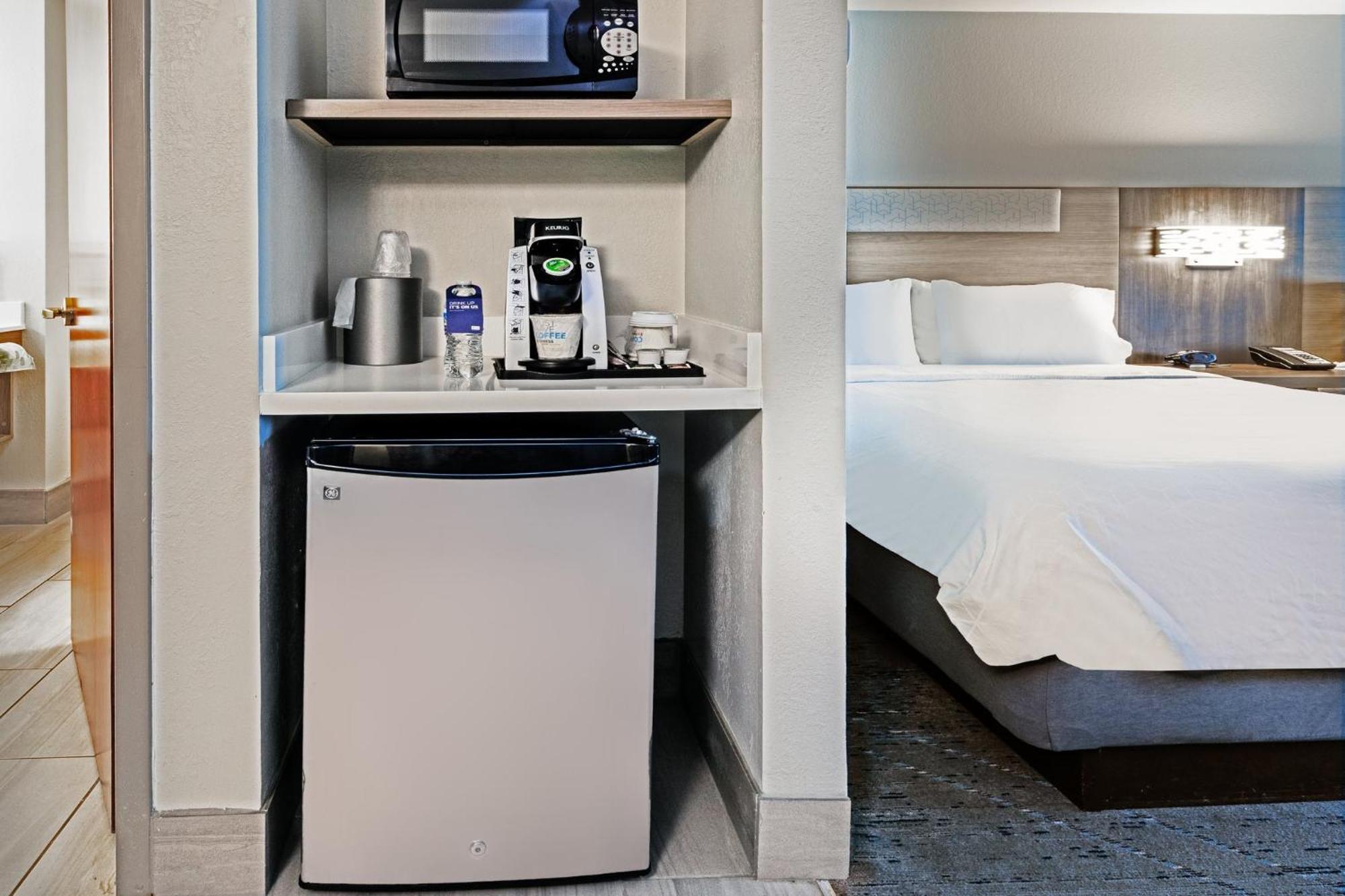 Holiday Inn Express Harvey-Marrero By Ihg Экстерьер фото